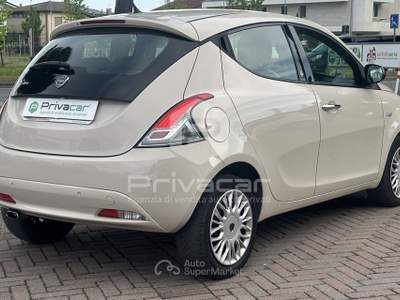 Lancia Ypsilon LANCIA Ypsilon 1.2 69 CV 5 porte GPL Ecochic Gold Bianco usata Abano Terme