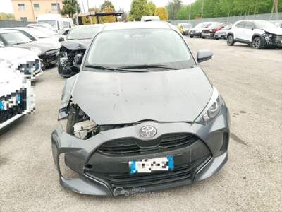 Toyota Yaris 1.5 Hybrid 5 porte Bronzo usata Pordenone