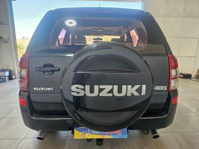 Suzuki Grand Vitara 1.9 DDiS 5 porte Executive Nero usata ADRANO
