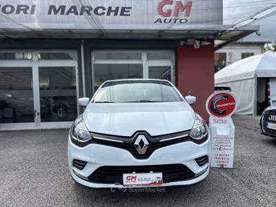 Renault Clio Clio 0.9 tce energy Business Gpl 90cv my18 Bianco usata NOALE
