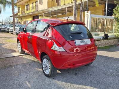 Lancia Ypsilon 85 CV GOLD Rosso usata San Giuseppe Vesuviano