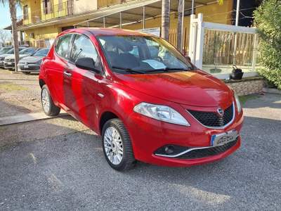 Lancia Ypsilon 85 CV GOLD Rosso usata San Giuseppe Vesuviano