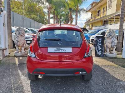 Lancia Ypsilon S&S HYBRID ECOCHIC GOLD Rosso usata San Giuseppe Vesuviano