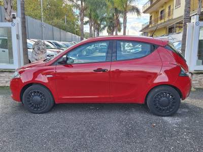 Lancia Ypsilon S&S HYBRID ECOCHIC GOLD Rosso usata San Giuseppe Vesuviano