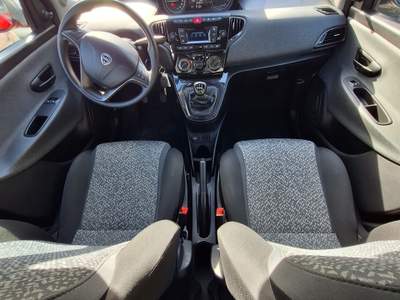 Lancia Ypsilon S&S HYBRID ECOCHIC GOLD Rosso usata San Giuseppe Vesuviano