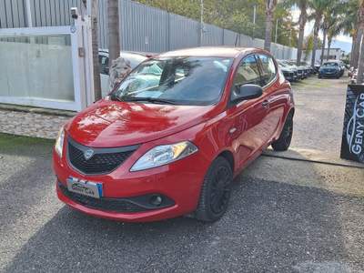 Lancia Ypsilon S&S HYBRID ECOCHIC GOLD Rosso usata San Giuseppe Vesuviano