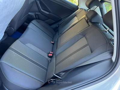 Volkswagen T-Roc Life Beige usata San Giuseppe Vesuviano