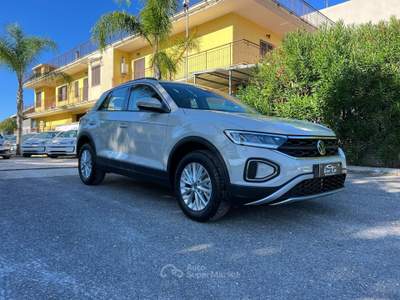Volkswagen T-Roc Life Beige usata San Giuseppe Vesuviano