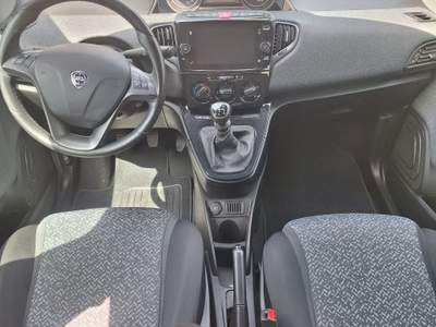 Lancia Ypsilon 5 porte GPL Silver Plus Nero usata San Giuseppe Vesuviano