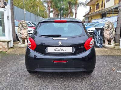 Peugeot 208 5 porte Allure Nero usata San Giuseppe Vesuviano