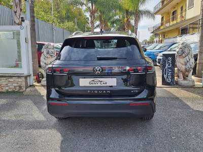 Volkswagen Tiguan Nuova 2.0 TDI 150CV DSG Edition Plus Nero usata San Giuseppe Vesuviano