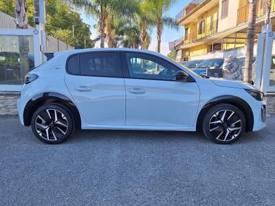 Peugeot 208 1.2 Hybrid 145 e-DCS6 GT Giallo usata San Giuseppe Vesuviano