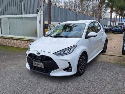 Toyota Yaris 5 porte Trend Bianco usata San Giuseppe Vesuviano