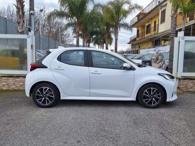 Toyota Yaris 5 porte Trend Bianco usata San Giuseppe Vesuviano