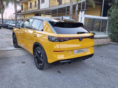Volkswagen T-Roc NEW T-ROC 1.5 eTSI R-LINE ACT 150CV DSG Giallo usata San Giuseppe Vesuviano