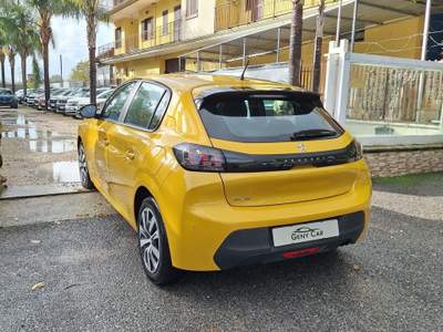 Peugeot 208 1.5 bluehdi Active Pack s&s 100cv Giallo usata San Giuseppe Vesuviano