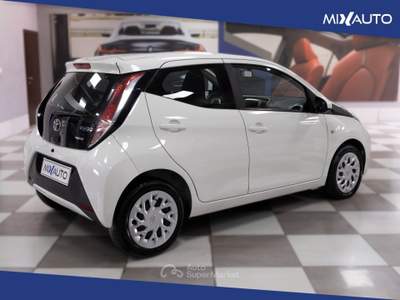 Toyota Aygo X 1.0 X-Cool 5 Porte 69CV EU6 Bianco usata Latina