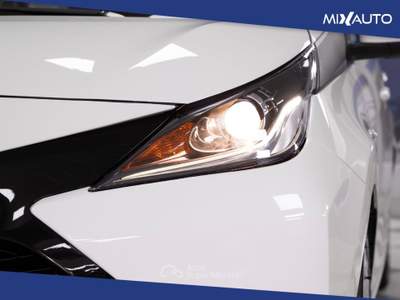 Toyota Aygo X 1.0 X-Cool 5 Porte 69CV EU6 Bianco usata Latina