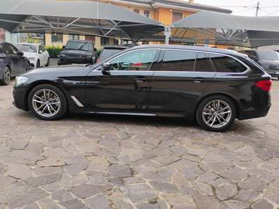 BMW Serie 5 520d d 48V xDrive Touring Msport Nero usata Monselice