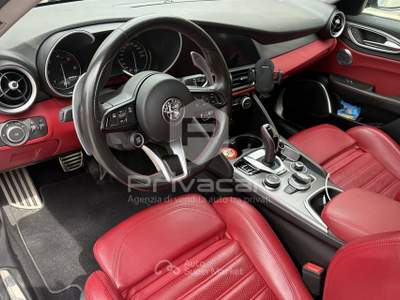 Alfa Romeo Giulia ALFA ROMEO Giulia 2.2 Turbodiesel 210 CV AT8 AWD Q4 Veloce Grigio usata Montesilvano