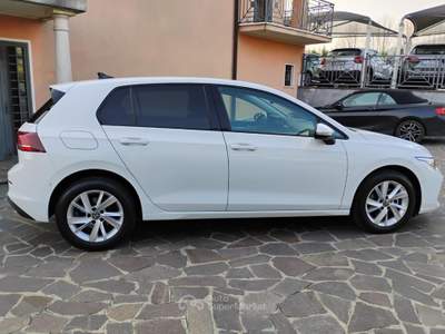 Volkswagen Golf 2.0 TDI 115 CV SCR Life Bianco usata Monselice
