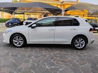 Volkswagen Golf 2.0 TDI 115 CV SCR Life Bianco usata Monselice