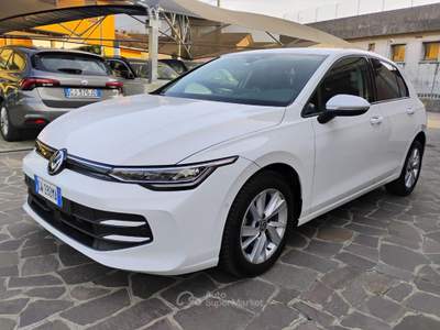 Volkswagen Golf 2.0 TDI 115 CV SCR Life Bianco usata Monselice
