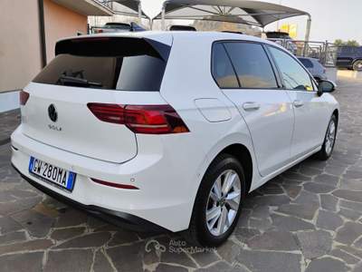 Volkswagen Golf 2.0 TDI 115 CV SCR Life Bianco usata Monselice