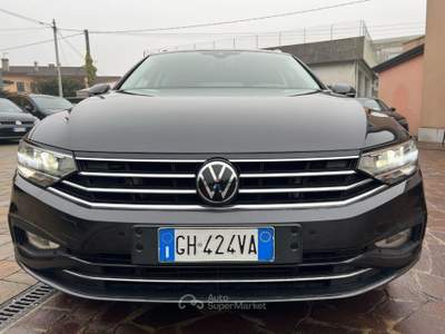 Volkswagen Passat 2.0 TDI SCR EVO DSG Business Grigio usata Monselice