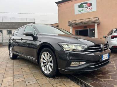 Volkswagen Passat 2.0 TDI SCR EVO DSG Business Grigio usata Monselice
