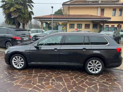 Volkswagen Passat 2.0 TDI SCR EVO DSG Business Grigio usata Monselice
