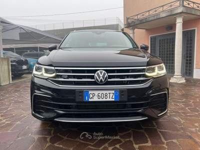 Volkswagen Tiguan 2.0 TDI 200 CV SCR DSG 4MOTION R-Line Nero usata Monselice