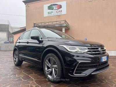 Volkswagen Tiguan 2.0 TDI 200 CV SCR DSG 4MOTION R-Line Nero usata Monselice