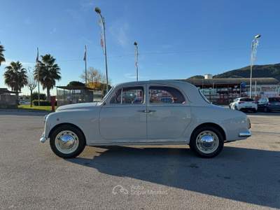 Lancia Appia SECONDA SERIE TARGA E DOC ORIGINALI SA - 1958 Bianco usata Salerno