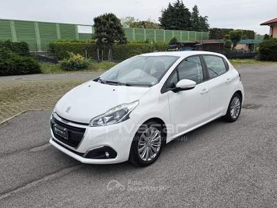 Peugeot 208 PEUGEOT 208 1° serie PureTech 82 Stop&Start 5 porte Active Bianco usata Gallarate