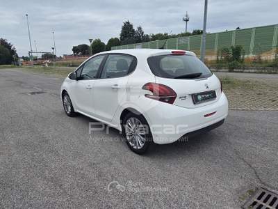 Peugeot 208 PEUGEOT 208 1° serie PureTech 82 Stop&Start 5 porte Active Bianco usata Gallarate