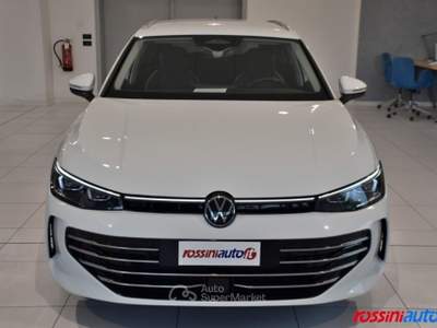 Volkswagen Passat 2.0 TDI 150 CV DSG ELEGANCE MATRIX LED - BAULE ELE Bianco usata Quinzano D'oglio