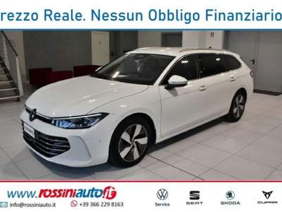 Volkswagen Passat 2.0 TDI 150 CV DSG ELEGANCE MATRIX LED - BAULE ELE Bianco usata Quinzano D'oglio