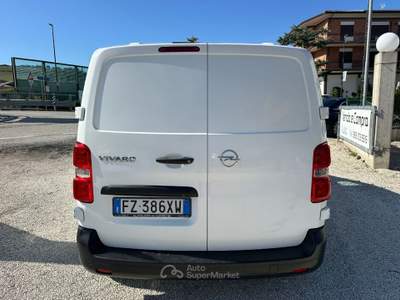 Opel Vivaro L2H1 1.5d 120cv Essentia S&amp;S mt6 Bianco usata Altidona