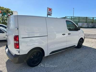 Opel Vivaro L2H1 1.5d 120cv Essentia S&amp;S mt6 Bianco usata Altidona