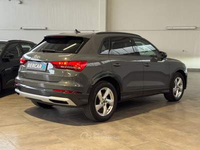 Audi Q3 35 2.0 tdi Business Advanced s-tronic Grigio usata Verona