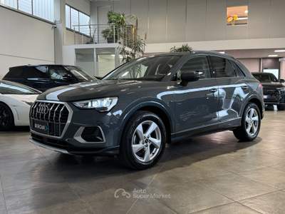 Audi Q3 35 2.0 tdi Business Advanced s-tronic Grigio usata Verona