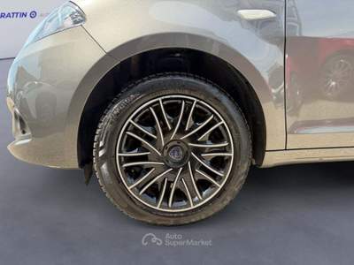 Lancia Ypsilon Ypsilon 1.0 Firefly 5 Porte S&amp;S Hybrid Maryne Grigio usata Cassola