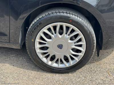 Lancia Ypsilon Ypsilon 1.2 69 CV 5p. GPL Ecochic Silver Nero usata Bernalda
