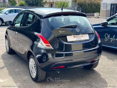Lancia Ypsilon Ypsilon 1.2 69 CV 5p. GPL Ecochic Silver Nero usata Bernalda