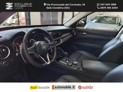 Alfa Romeo Stelvio Stelvio 2.2 T.diesel 210 CV AT8 Q4 Exec. Bianco usata Sala Consilina