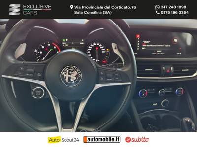 Alfa Romeo Stelvio Stelvio 2.2 T.diesel 210 CV AT8 Q4 Exec. Bianco usata Sala Consilina