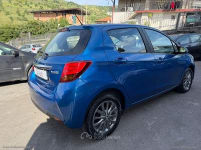 Toyota Yaris Yaris 1.4 D-4D 5p. Lounge Blu/Azzurro usata SANTA MARIA NUOVA