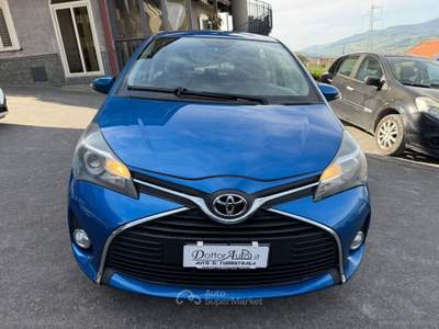 Toyota Yaris Yaris 1.4 D-4D 5p. Lounge Blu/Azzurro usata SANTA MARIA NUOVA