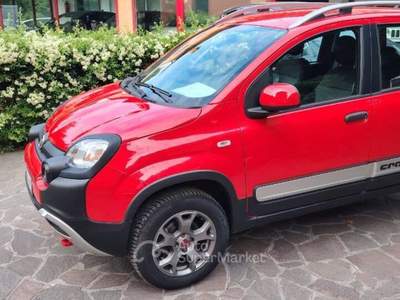 Fiat Panda 0.9 t.air t. Cross 4x4 s&s 85cv Rosso usata VOBARNO